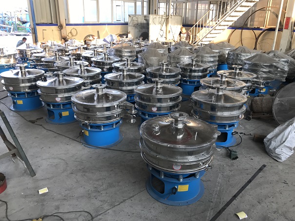 食品行業(yè)304不銹鋼圓盤三次元振動篩介紹